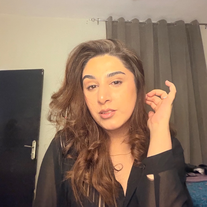 Khushbakht Khan — vocal coach on SingArena